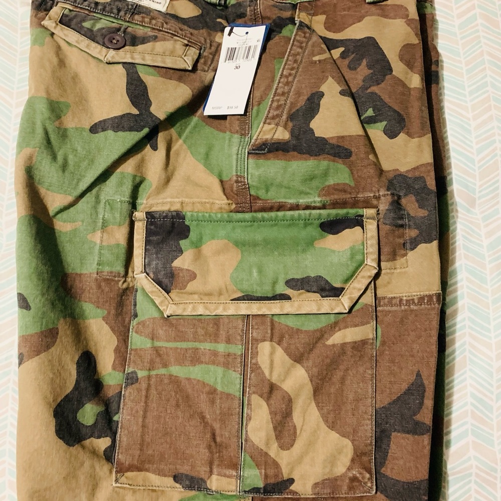 Camouflage cargo shorts